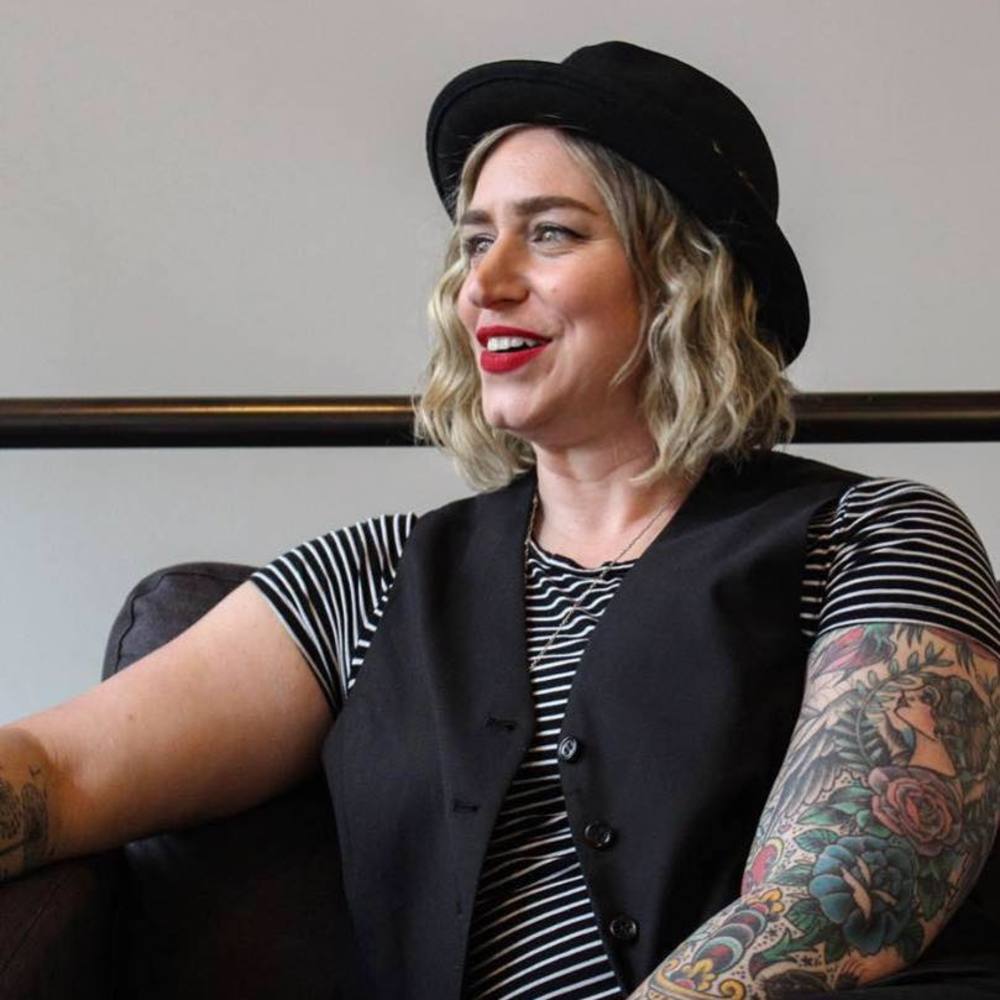 Meet your Posher, Evie